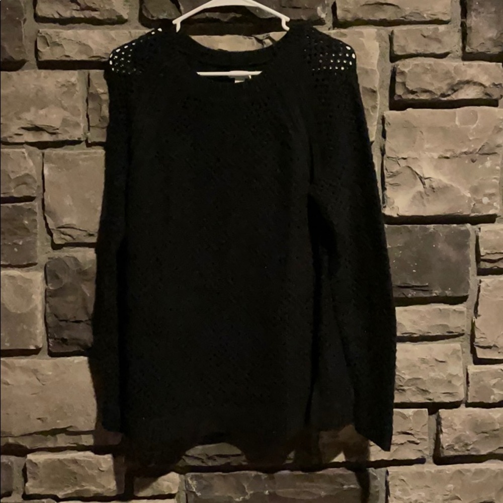 Old navy sweater